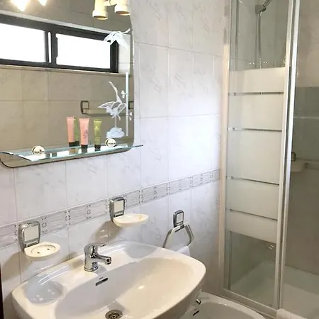 2 Bedrooms At 150 M Away From The With Sea View Balcony And Wifi