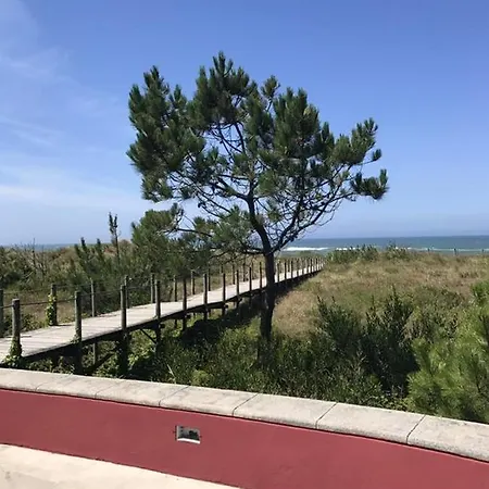 Apartment 2 Bedrooms At 150 M Away From The With Sea View Balcony And Wifi *