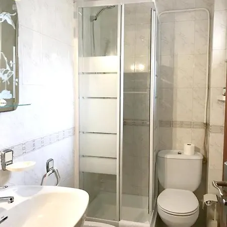 2 Bedrooms At 150 M Away From The With Sea View Balcony And Wifi Apartment