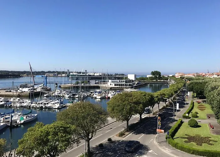 Appartement Spacious With Sea View In Viana Do Castelo, 90 M² *